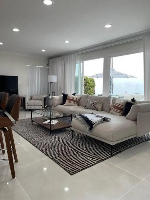 Touch Of Heaven Apartment Long Beach